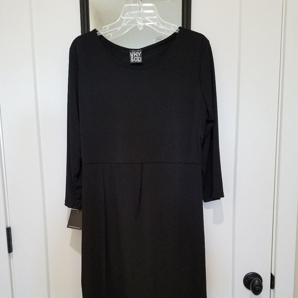 dress black pleated